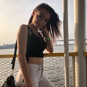 Meet your Posher, Natalie